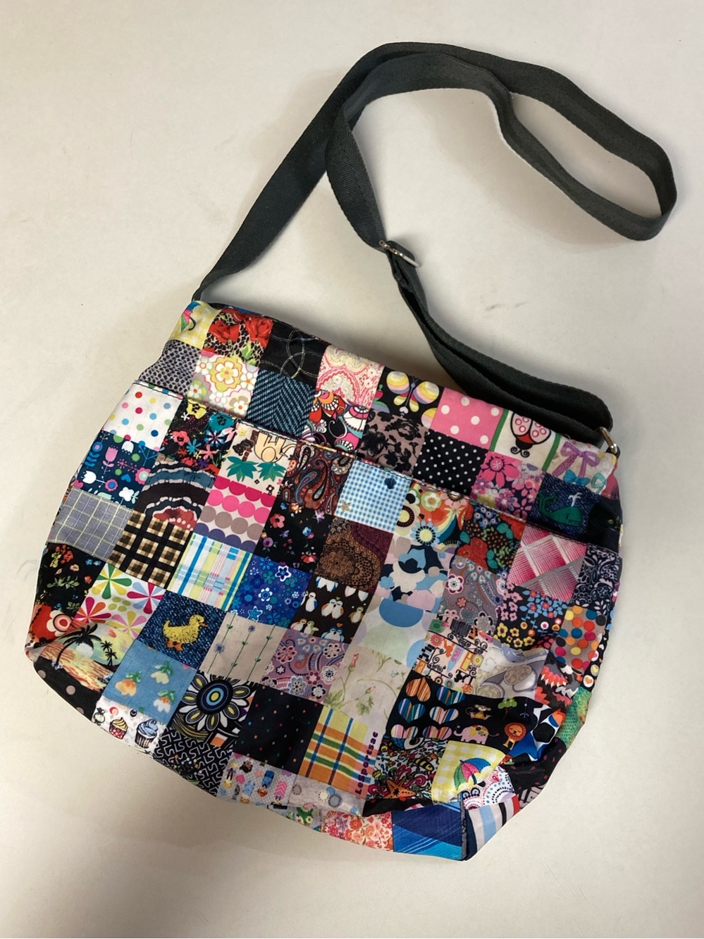 Lesportsac Patchwork Purse - Picture 6 of 6